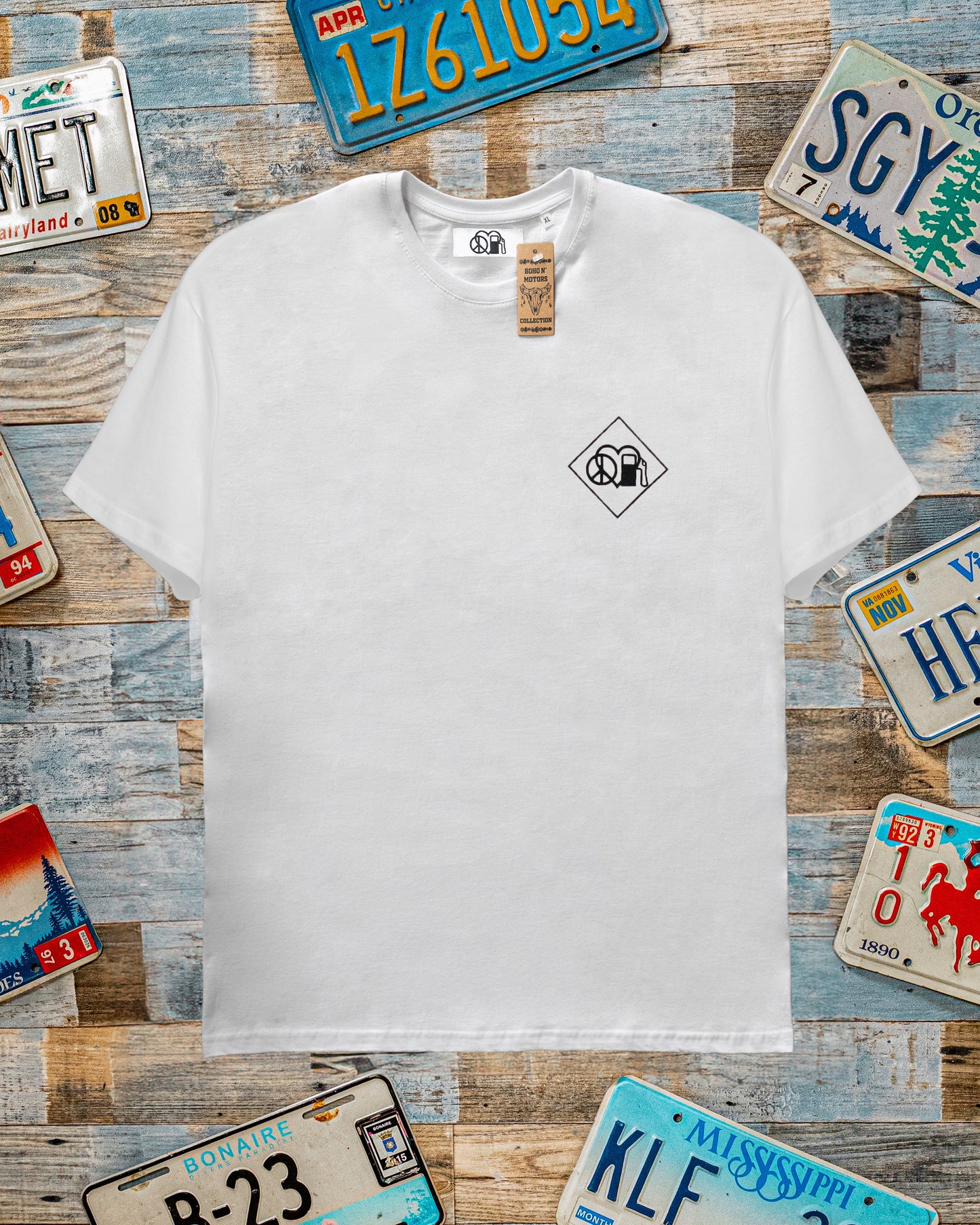T-Shirt mit brennendem E-Auto weiß-schwarz